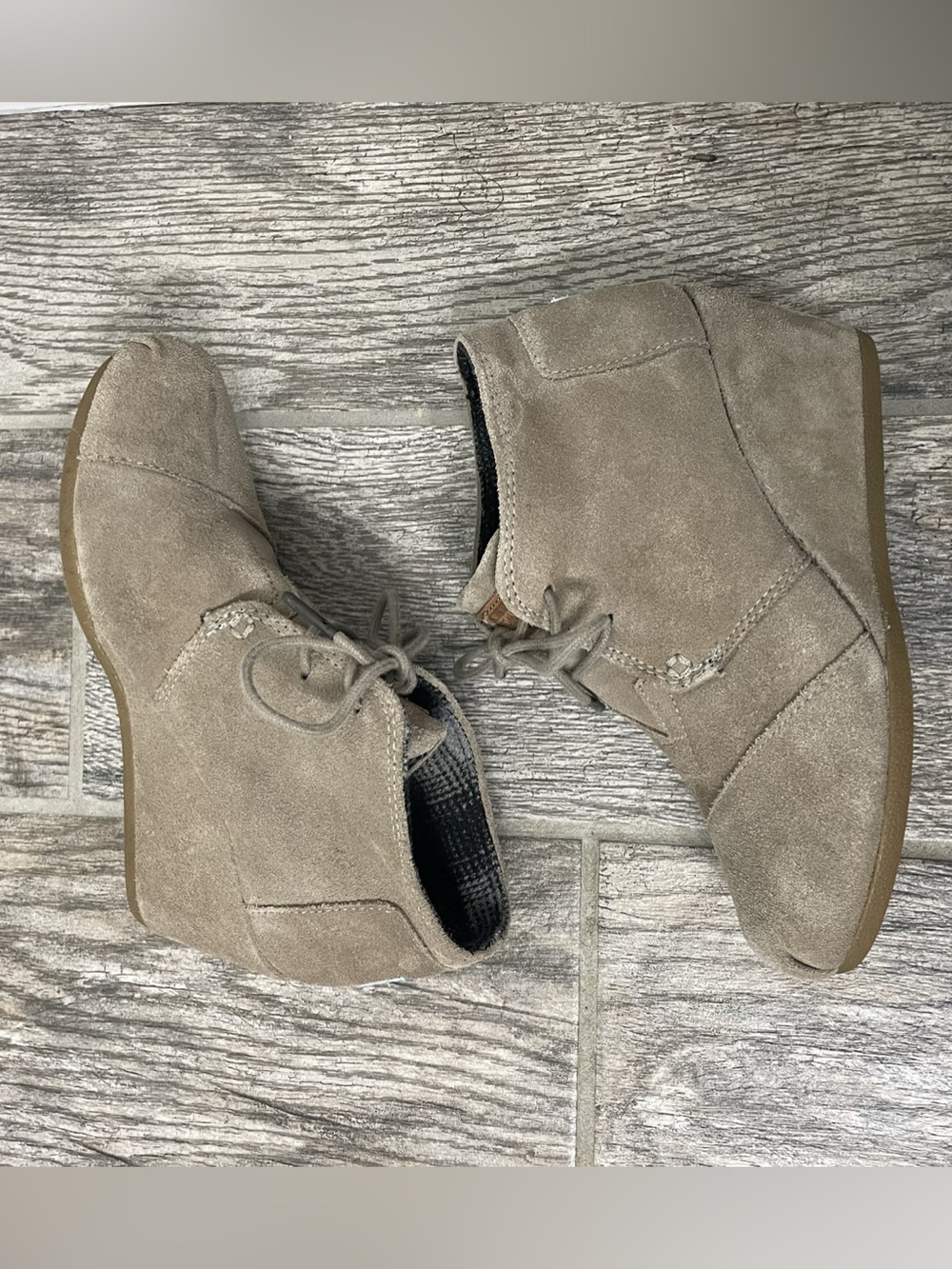 TOMS Desert Wedge Lace-up Ankle Bootie Women's US 6 Brown Taupe Suede